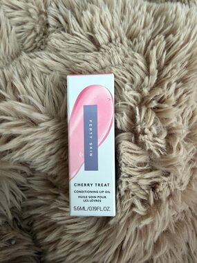 Fenty Skin Cherry Treat Conditioning Lip Oil - Barbados Cherry